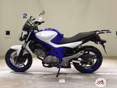Мотоцикл SUZUKI SFV 650 GLADIUS 2011, БЕЛЫЙ пробег 35722