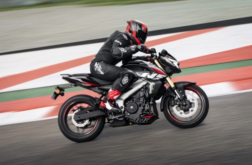 Мотоцикл дорожный BAJAJ (Баджадж) Pulsar NS400Z с ПТС фото 8 Мотоцикл дорожный BAJAJ (Баджадж) Pulsar NS400Z с ПТС фото 8