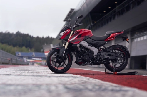 Мотоцикл дорожный BAJAJ (Баджадж) Pulsar NS400Z с ПТС фото 5 Мотоцикл дорожный BAJAJ (Баджадж) Pulsar NS400Z с ПТС фото 5