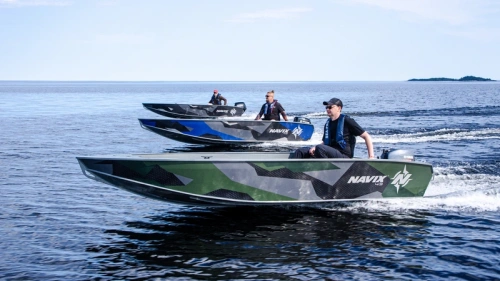 Лодка ПНД Navix (Навикс) R43 без консоли, румпельная фото 3